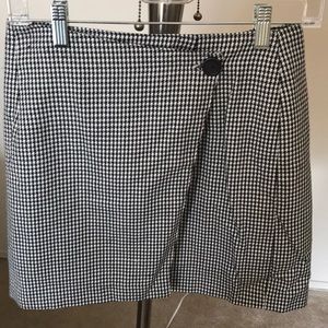 Wrap Around Houndstooth Skirt
